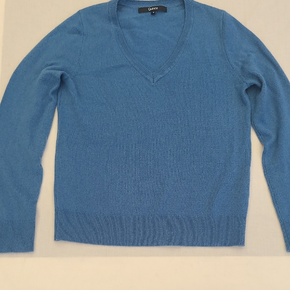 Quince Cerulean Blue V-Neck Women's Sweater